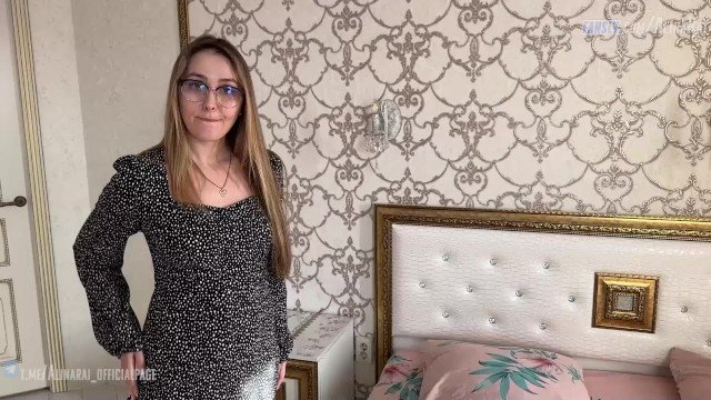 Alina Rai, Sasha Paradise: Stepson during a family trip to relatives fucks his stepmother in a hotel and cums in her mouth