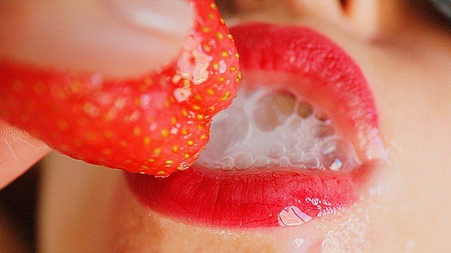 My Little Swallow: STRAWBERRIES WITH CUM-CREAM. A delicacy story of Food and Sperm Fetish. CIM