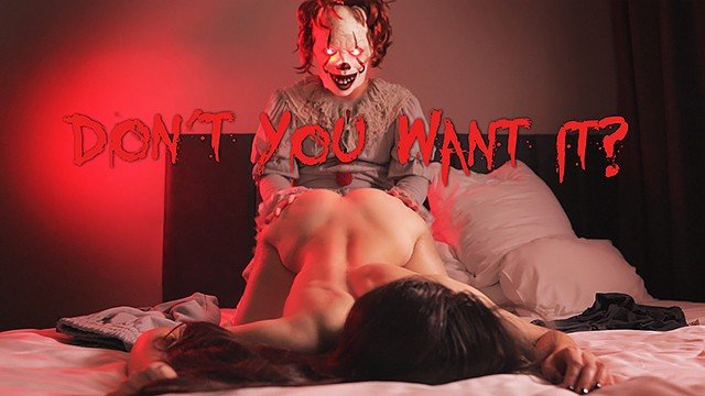 Horny clown Pennywise fucks and crempies your hot girlfriend Diana Daniels - Halloween Special